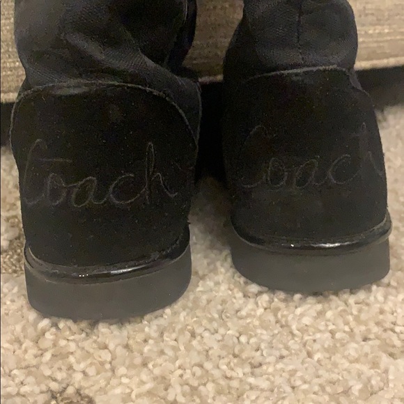 COACH “NIKOLE” WINTER BOOTS- SIZE 6B - Picture 3 of 4